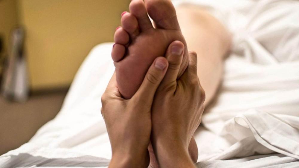 Foot with pain